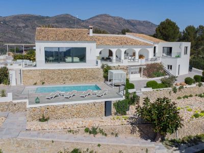 Villa exterior with swimming pool