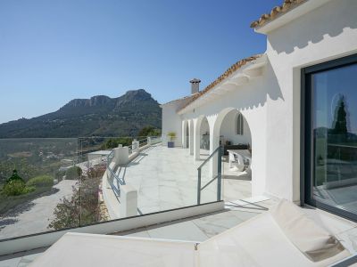 Terrace with mountain views