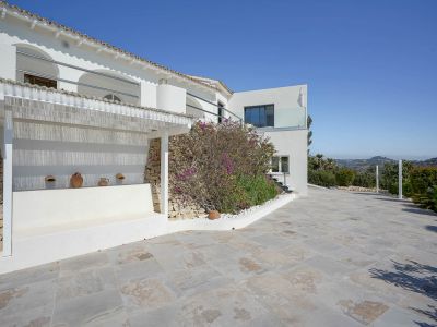 Exterior terrace and facade
