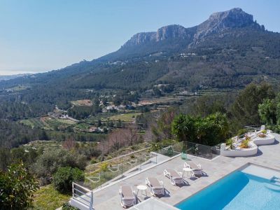 Pool terrace with mountain views