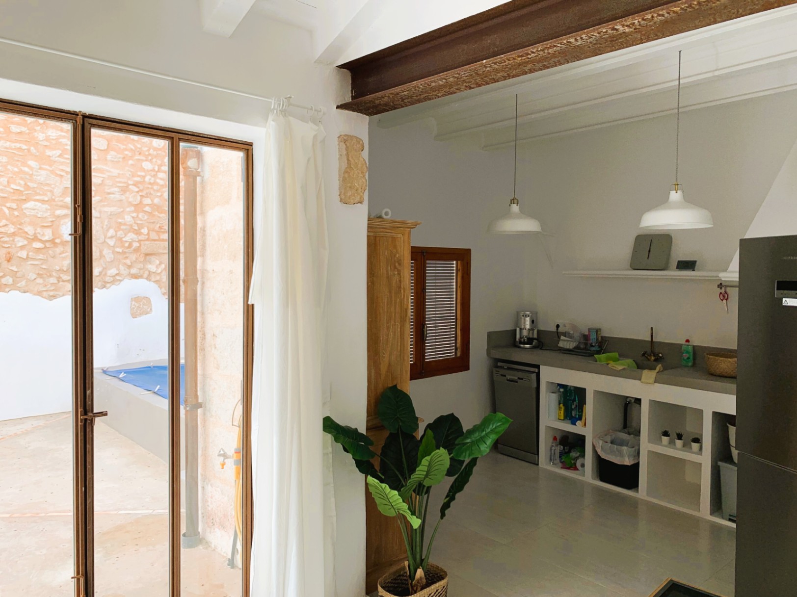 Kitchen with patio access