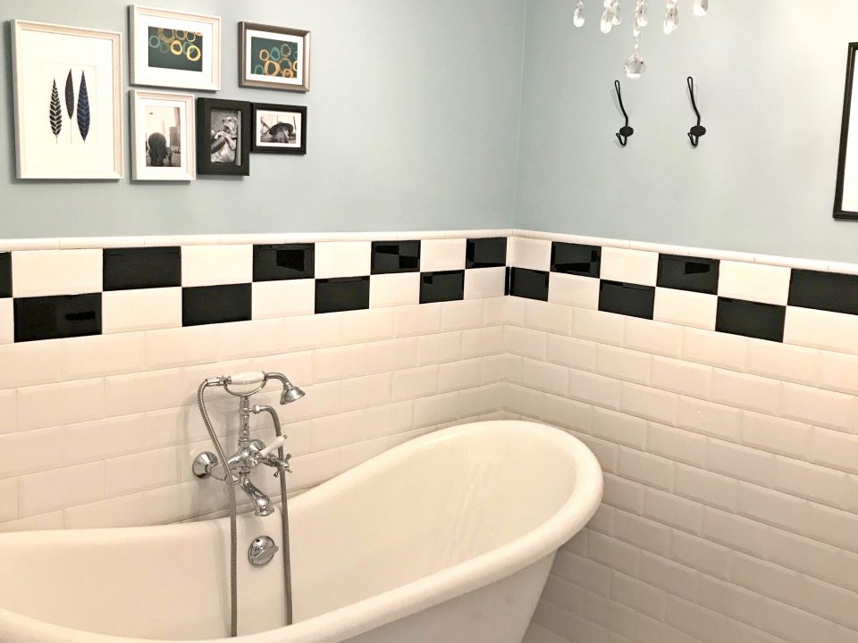 Upper floor bathroom