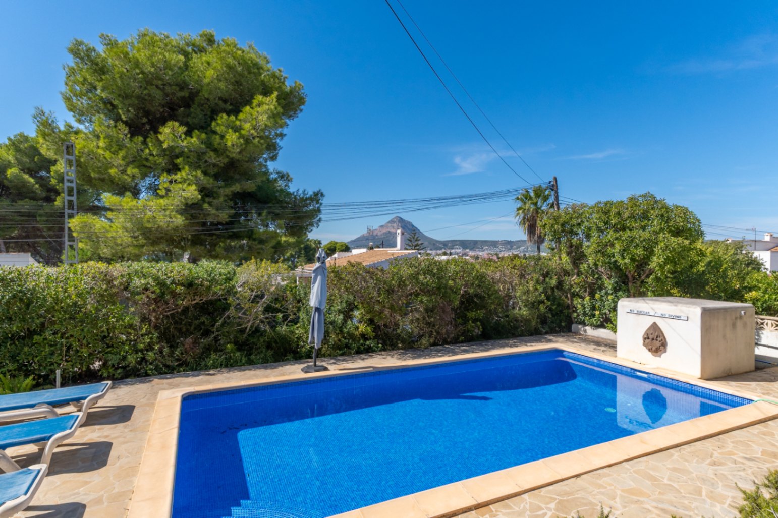 Swimming pool with Montgó views