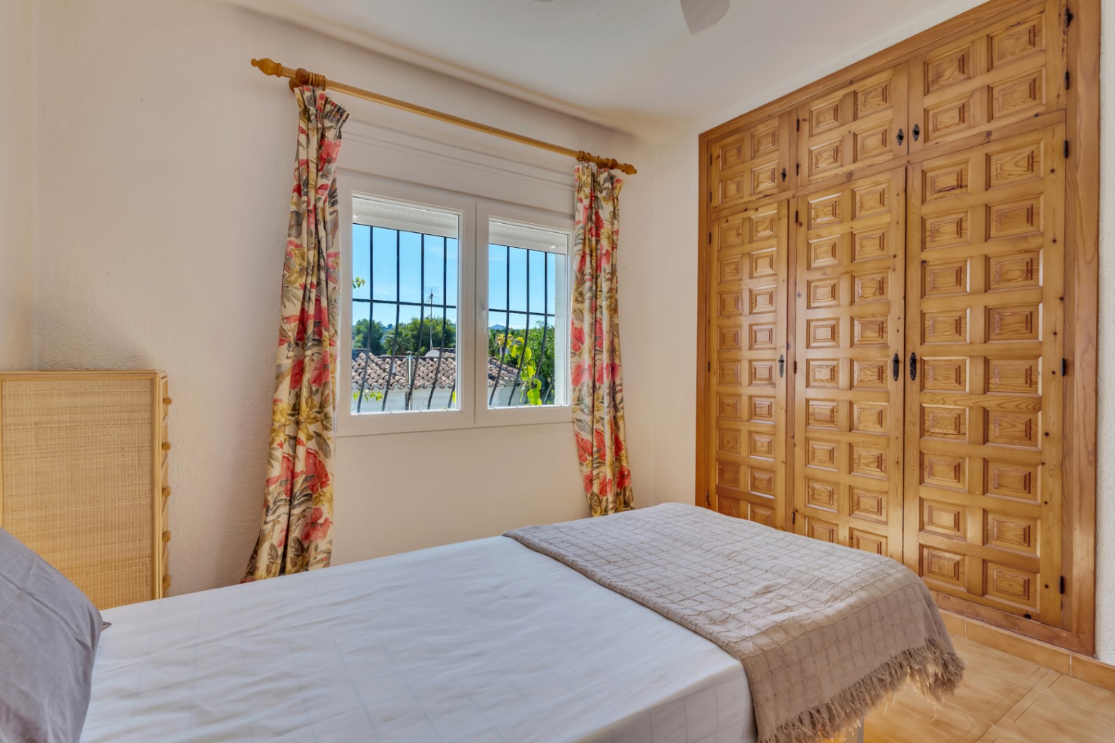Bedroom with built-in wardrobe
