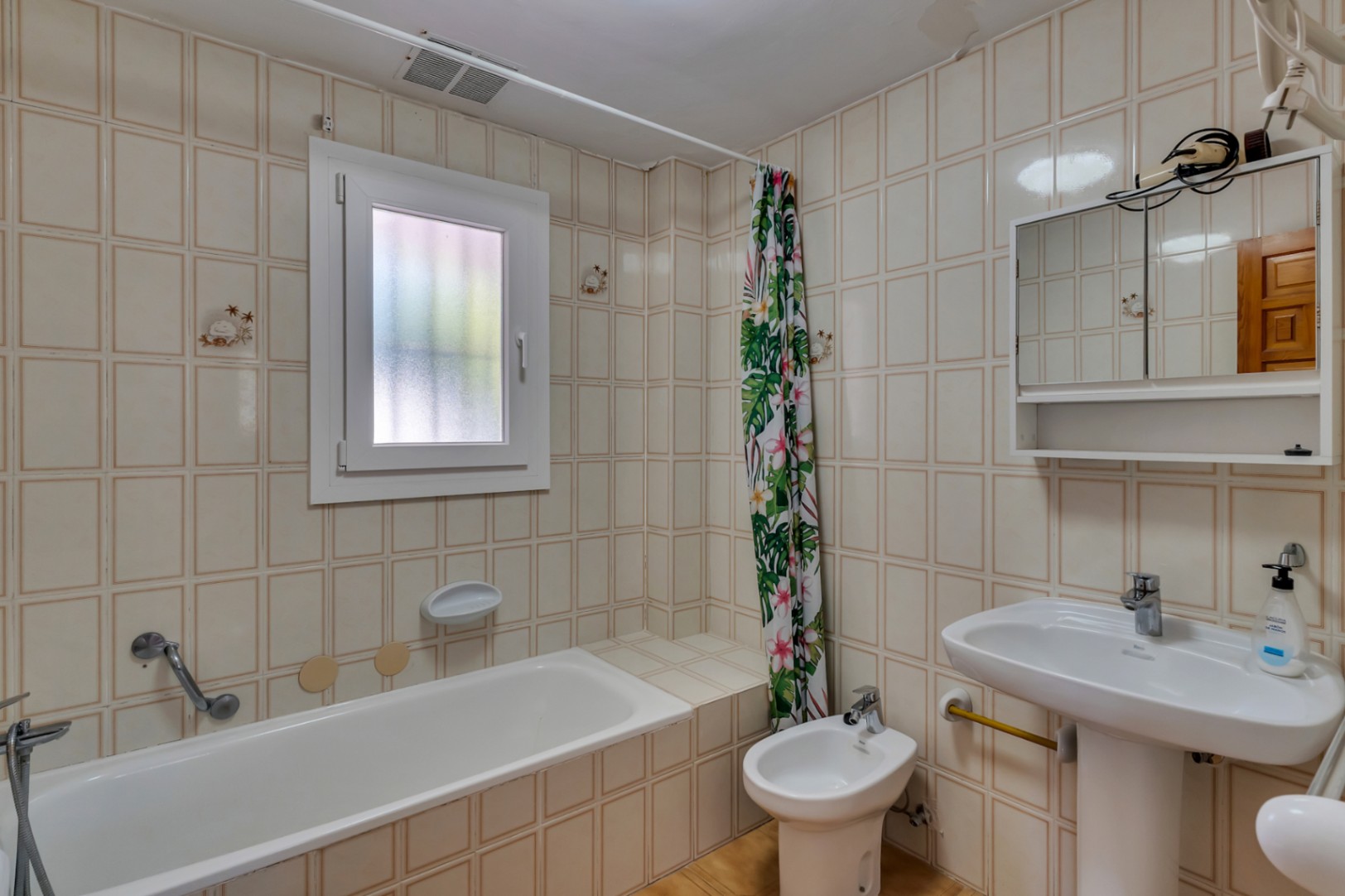 Bathroom with bathtub