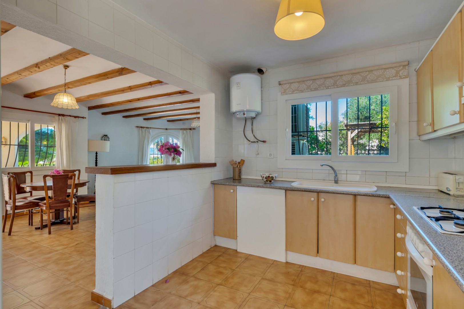 Open kitchen