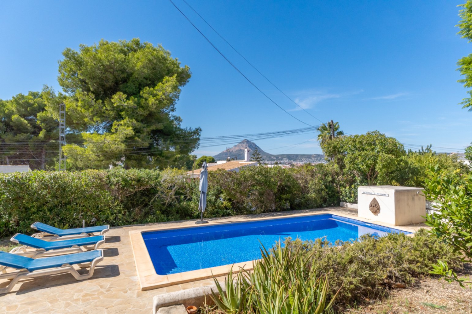 Swimming pool with Montgó views