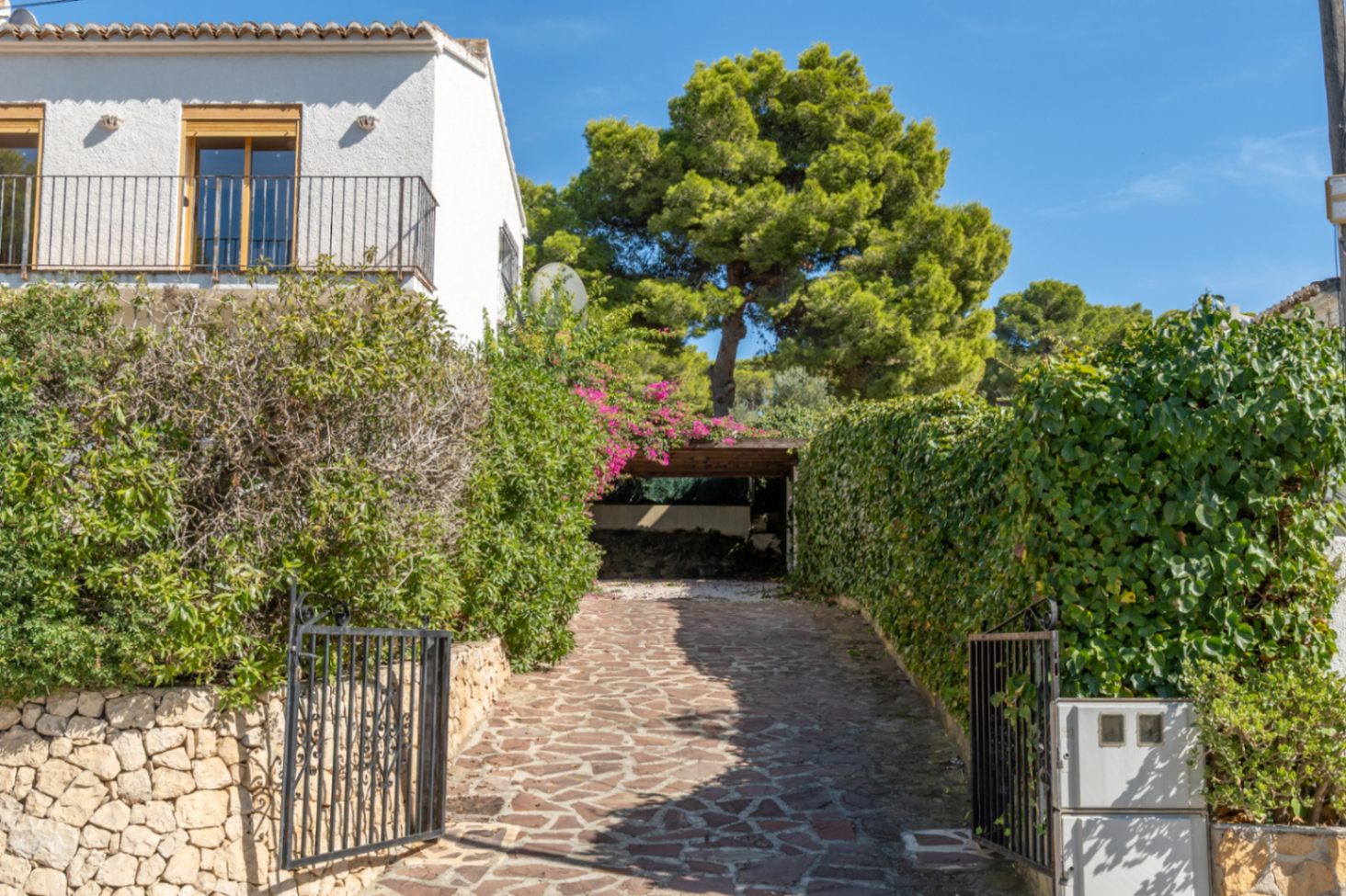 Driveway and entrance gate