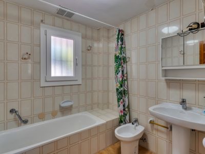 Bathroom with bathtub