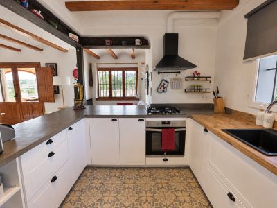Open kitchen