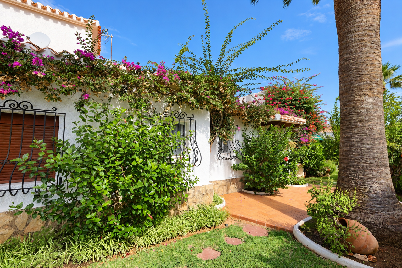 Exterior facade and garden