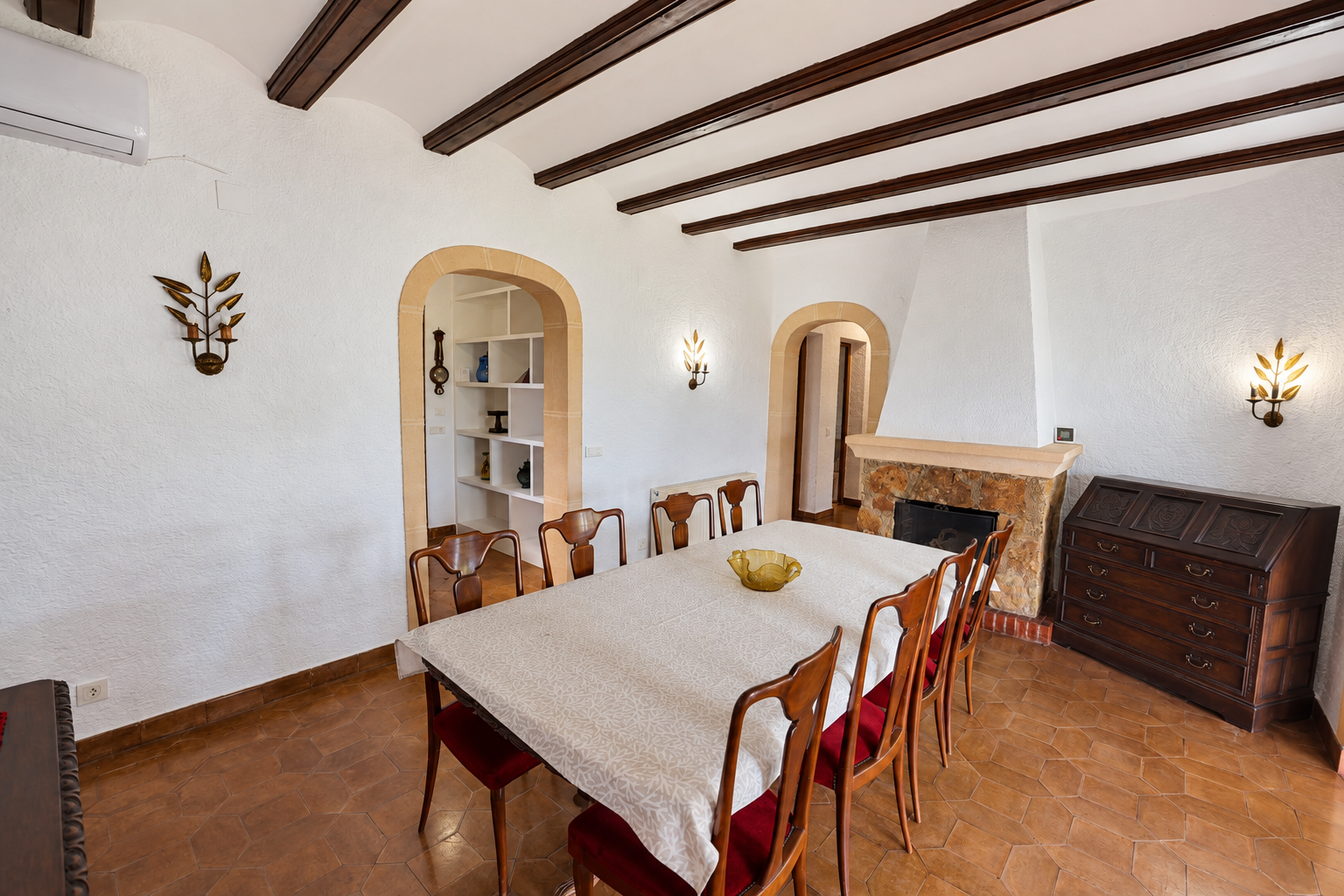 Dining room with fireplace