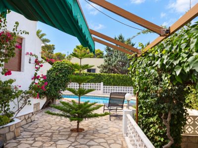 Outdoor terrace and pool