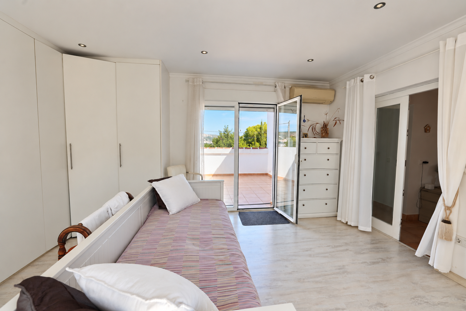 Bedroom with private terrace