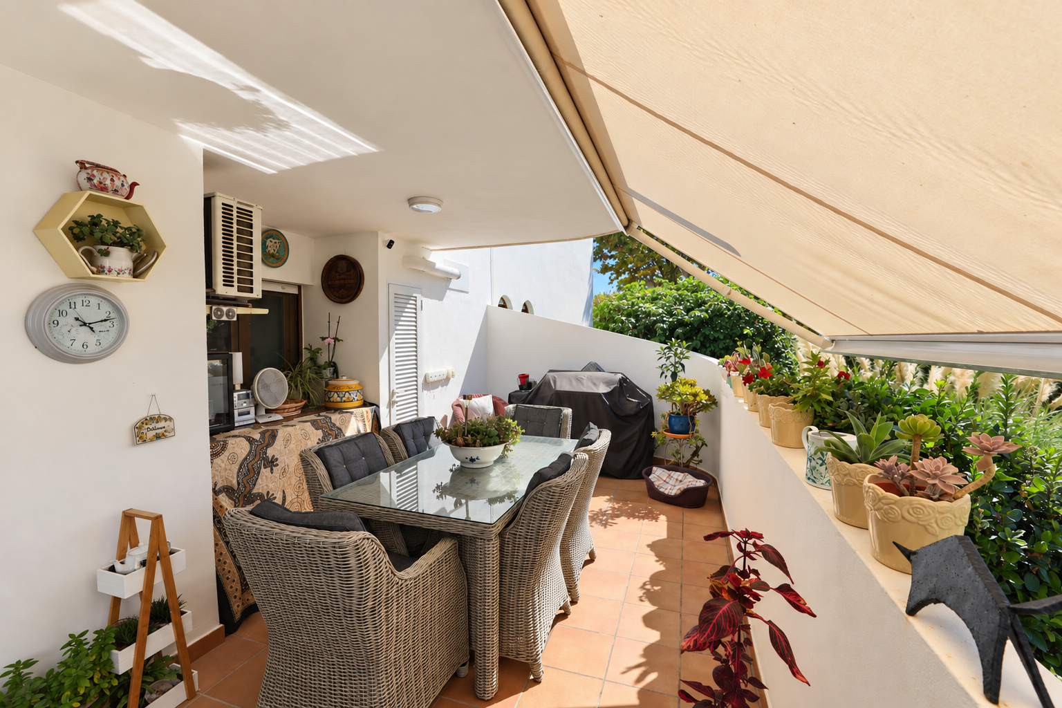 Covered terrace