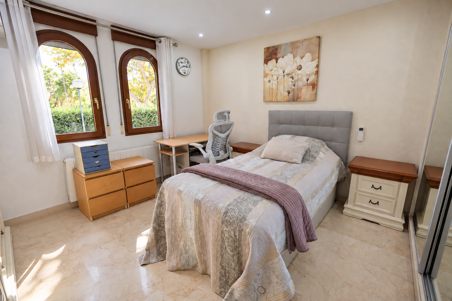 Second bedroom