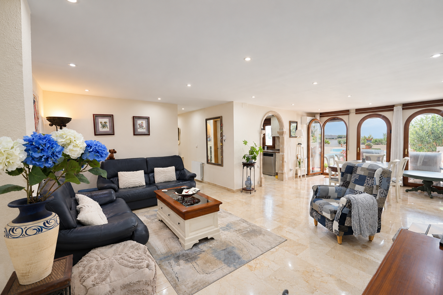 Living and dining room