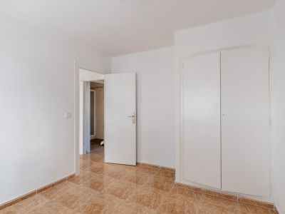 Bedroom with built-in wardrobe
