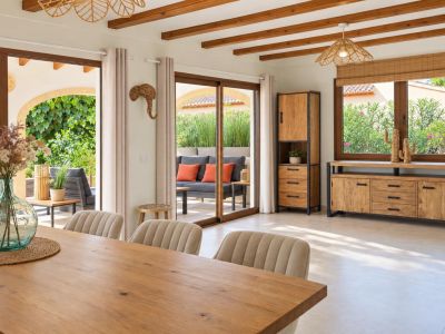 Fully refurbished villa for sale in Jávea, within walking distance of the historic centre
