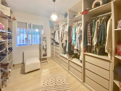 Walk-in closet