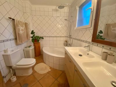 Bathroom with bathtub