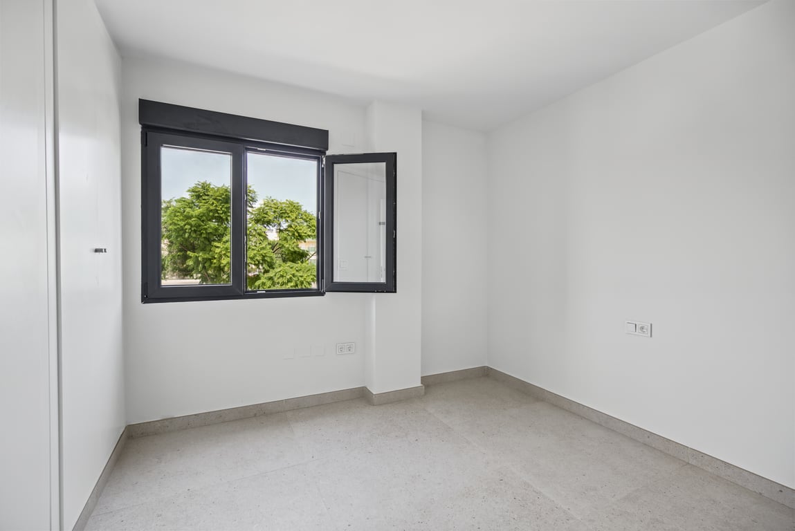 Bedroom with window