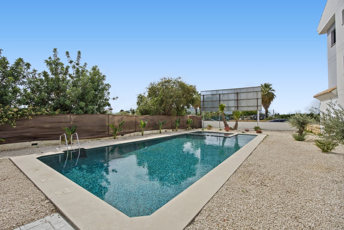 Communal swimming pool