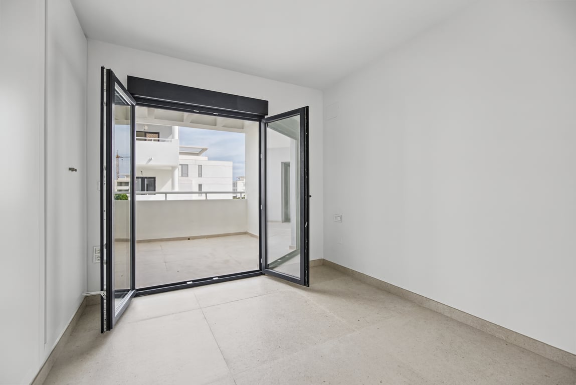 Bedroom with terrace access