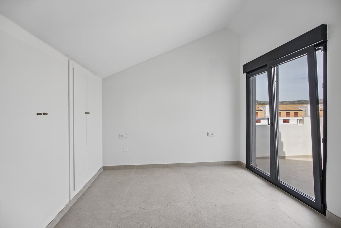 Bedroom with terrace access