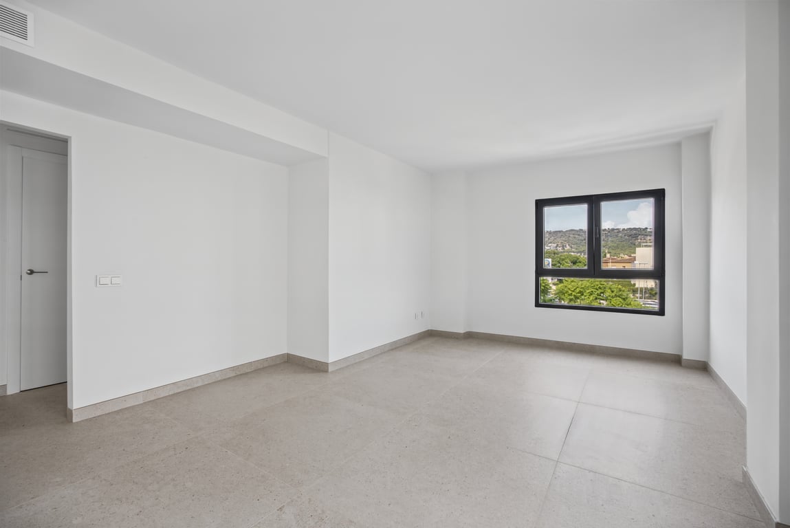 Empty bedroom