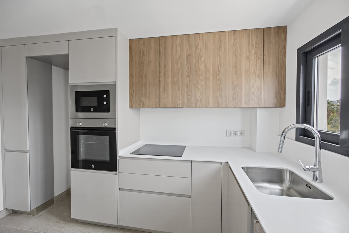 Separate kitchen