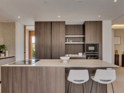Kitchen with island