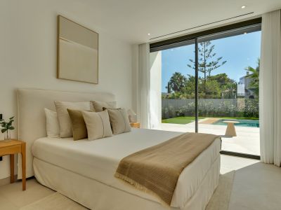 Bedroom with pool access