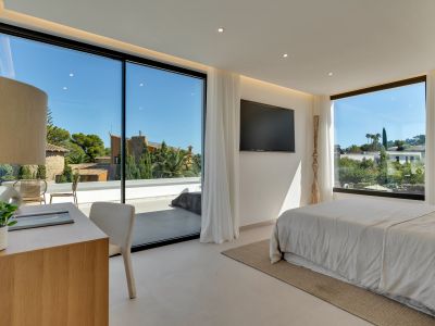 Bedroom with terrace