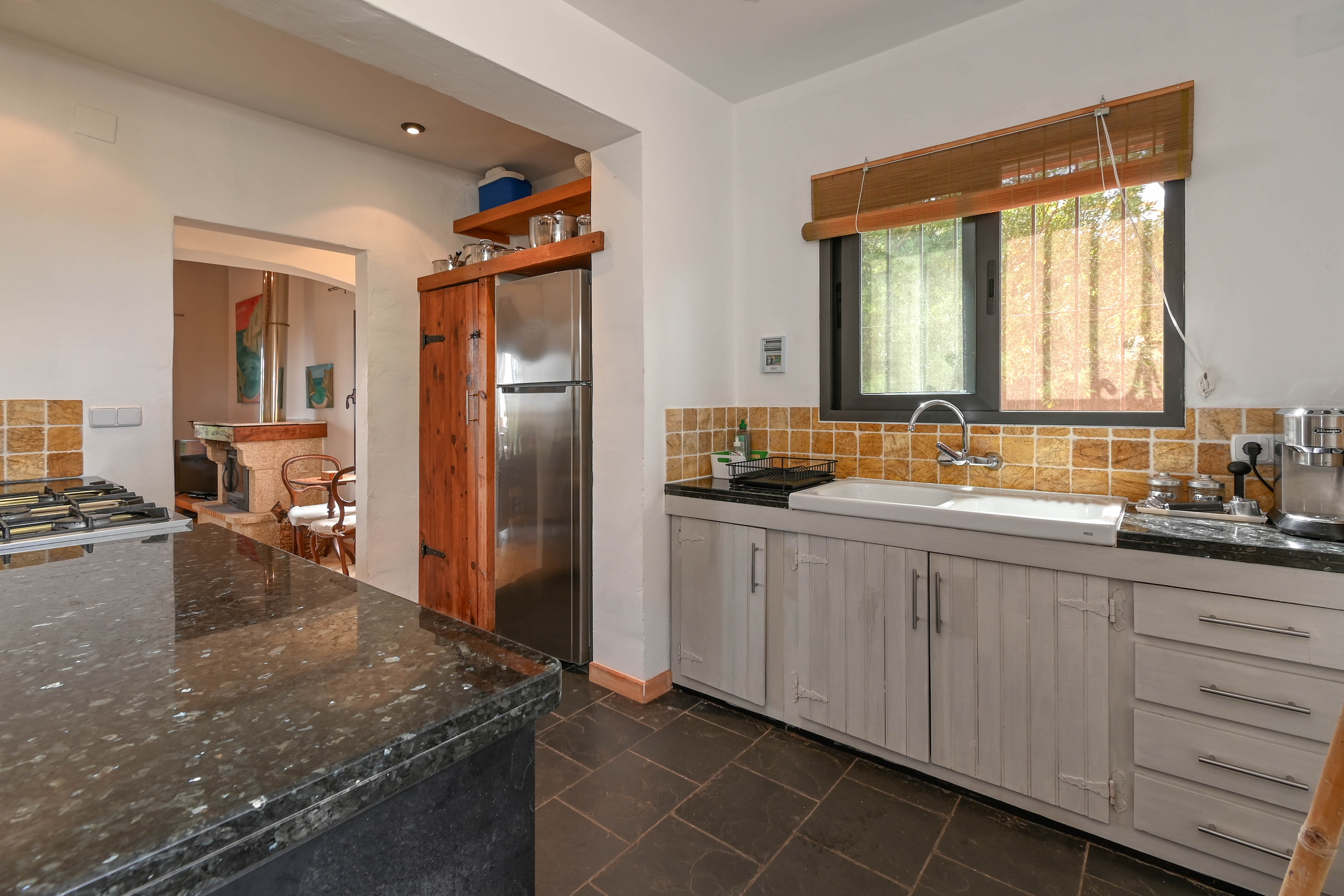 Charming 4-Bedroom Villa with Sea Views & Pool in Jávea