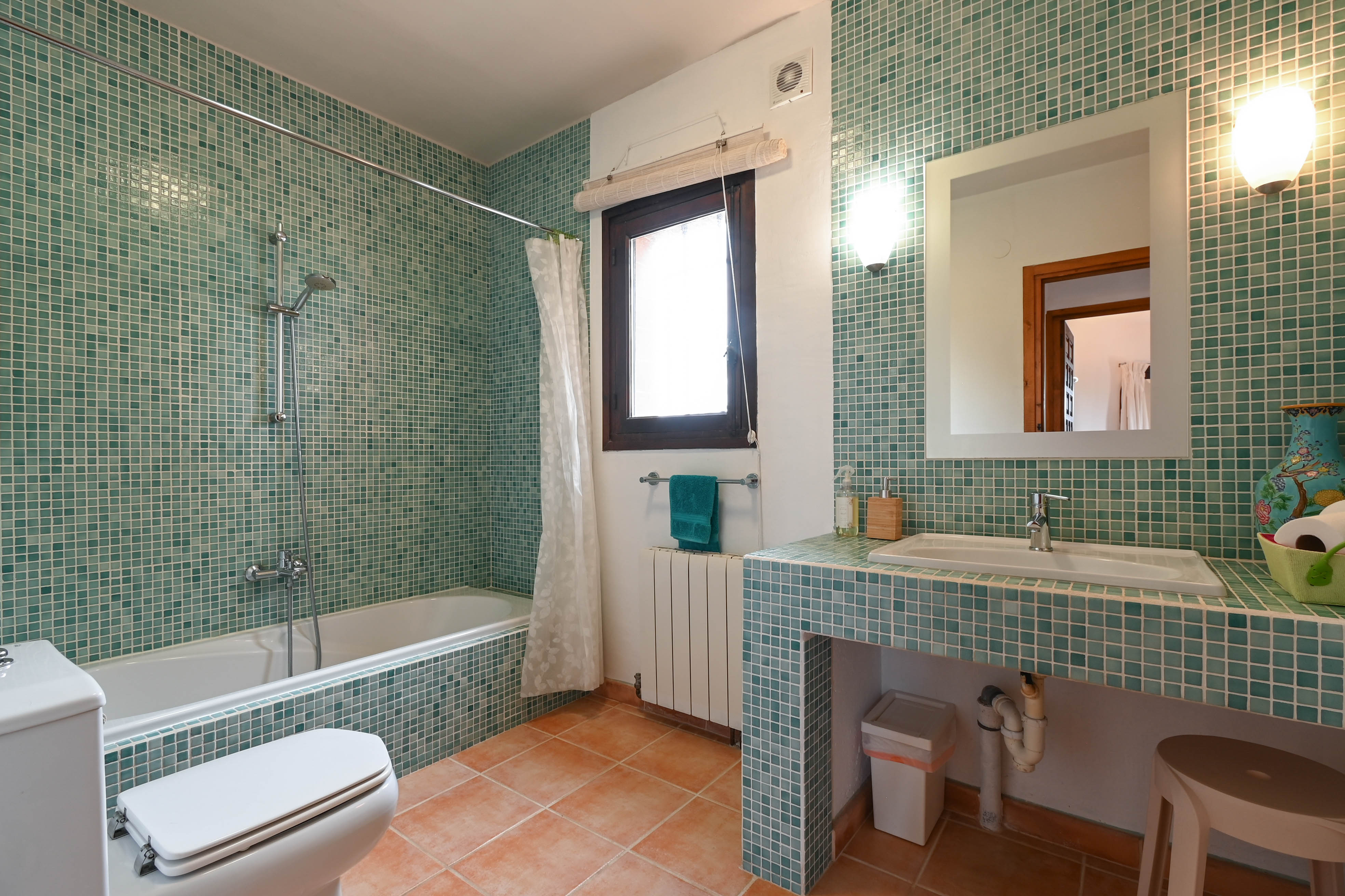 Charming 4-Bedroom Villa with Sea Views & Pool in Jávea