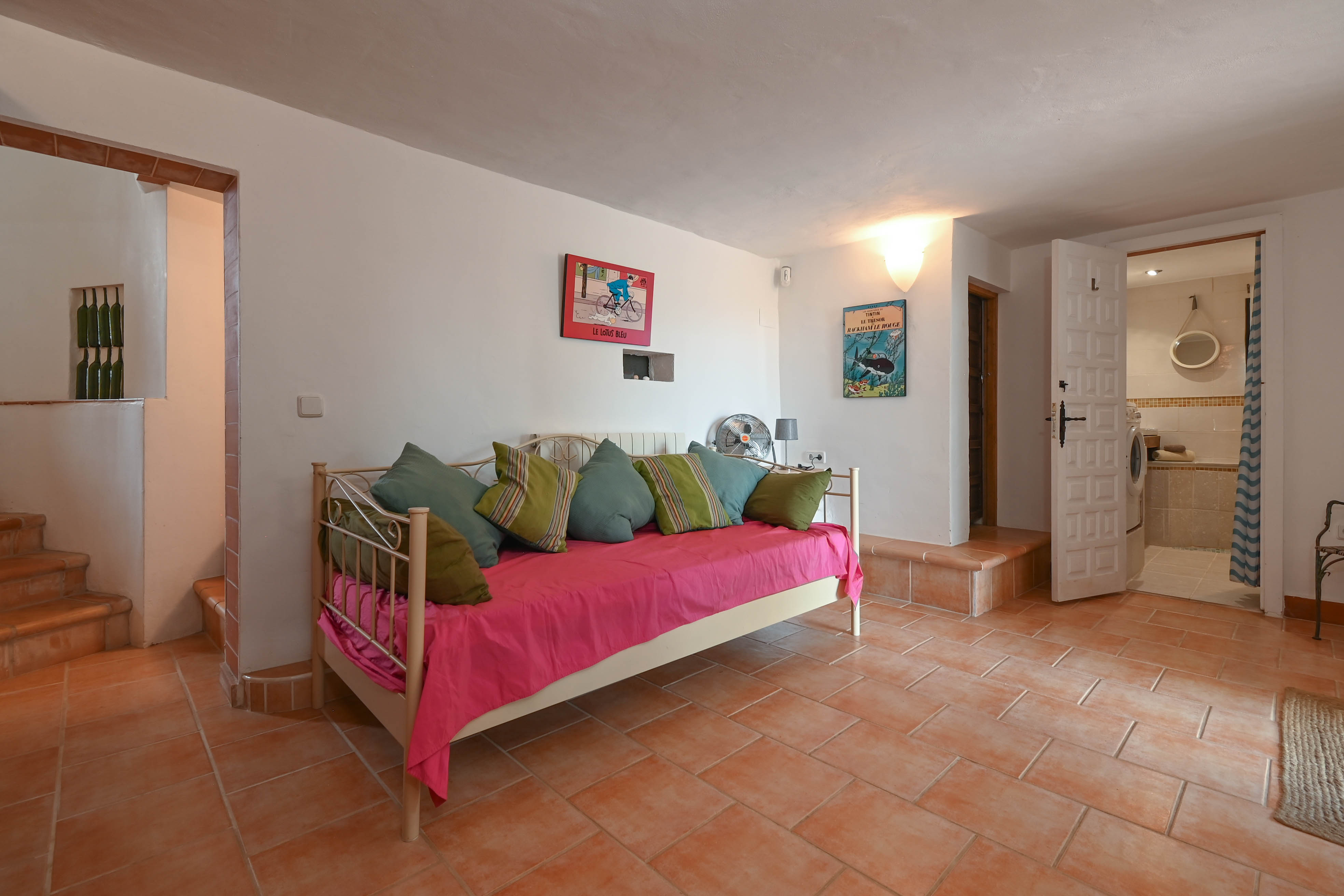 Charming 4-Bedroom Villa with Sea Views & Pool in Jávea