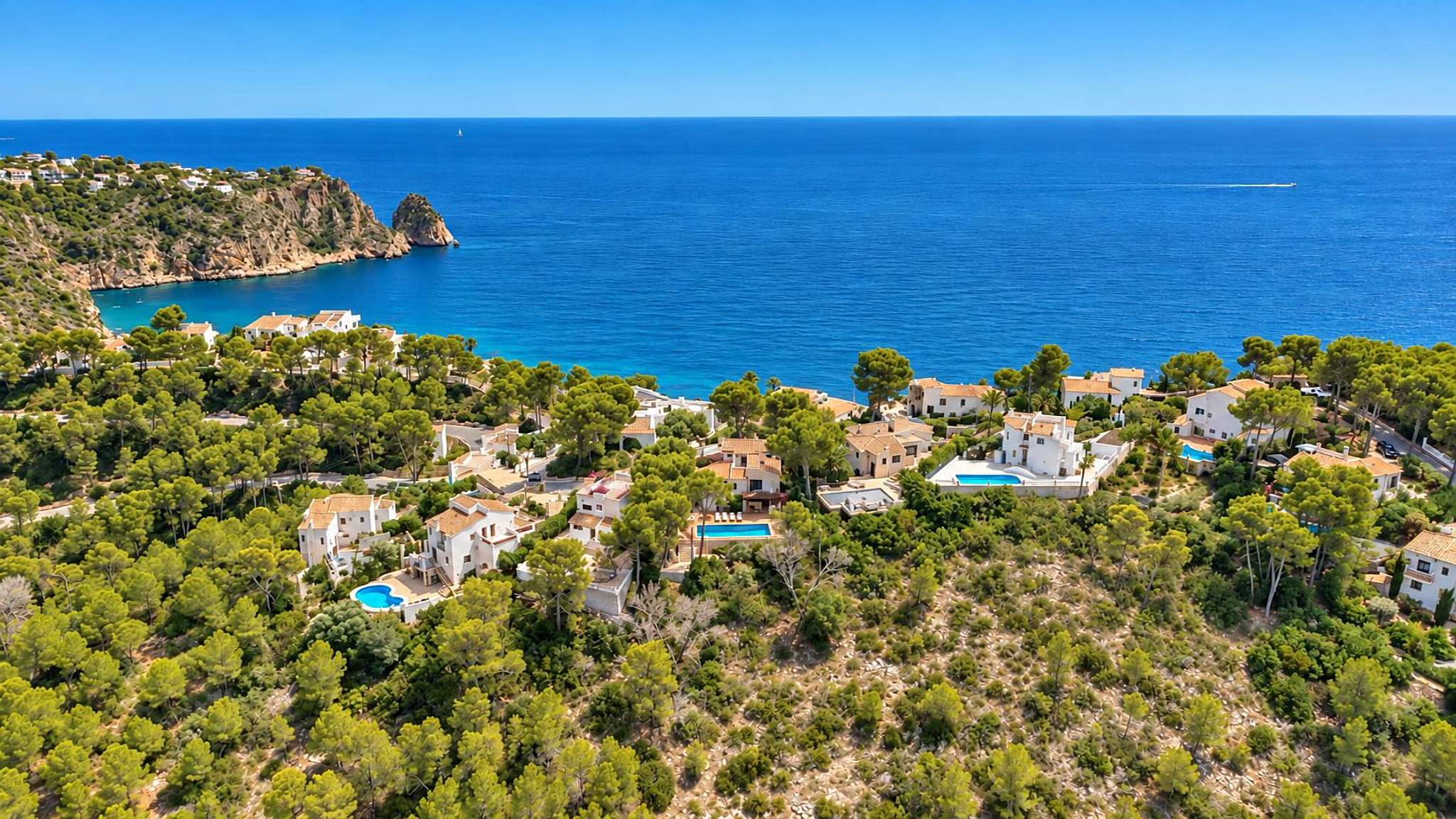 Charming 4-Bedroom Villa with Sea Views & Pool in Jávea