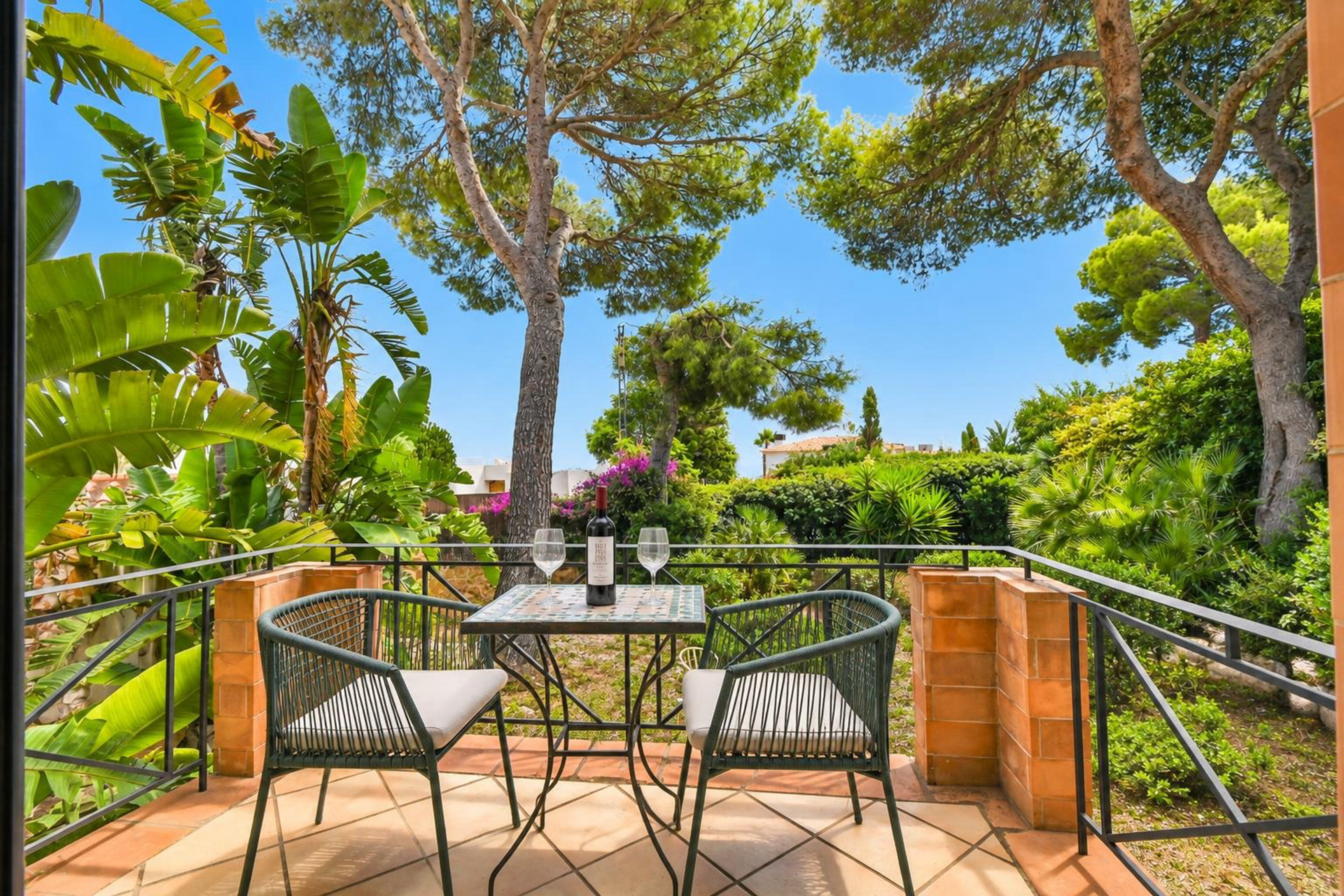 Charming 4-Bedroom Villa with Sea Views & Pool in Jávea