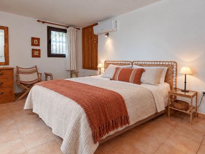 Charming 4-Bedroom Villa with Sea Views & Pool in Jávea