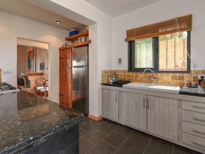 Charming 4-Bedroom Villa with Sea Views & Pool in Jávea