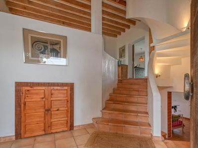 Charming 4-Bedroom Villa with Sea Views & Pool in Jávea