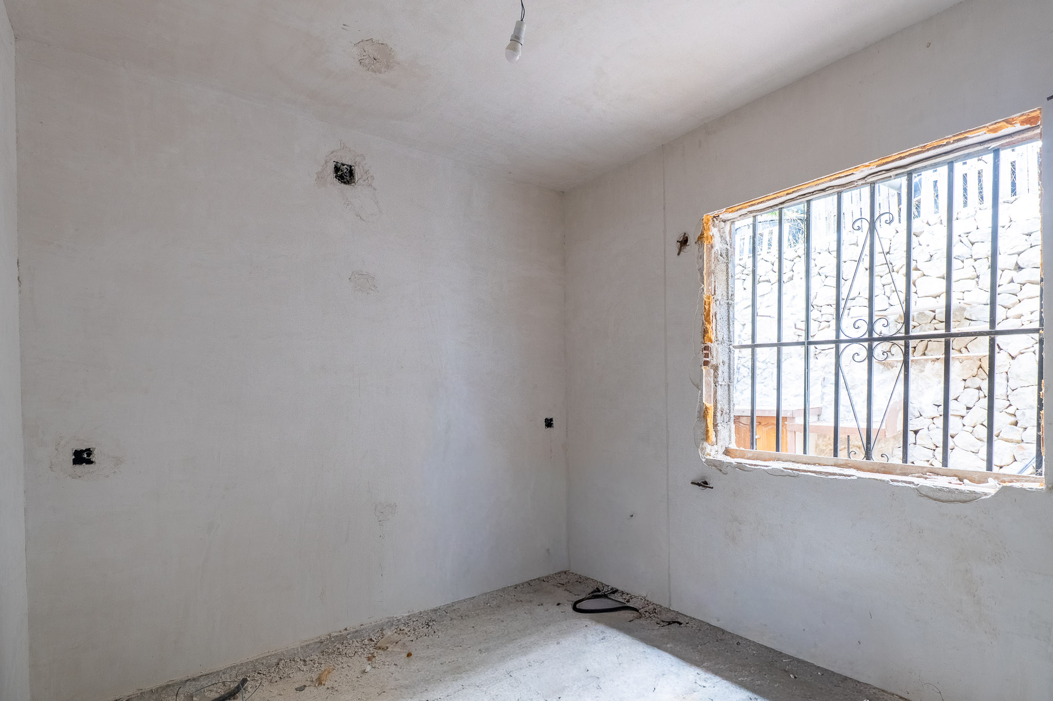 Bedroom to renovate