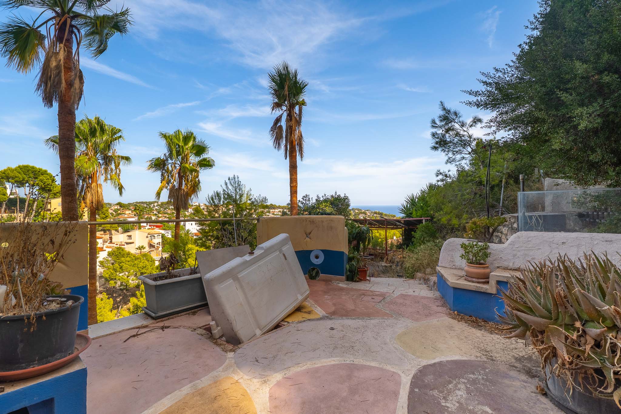 Terrace with sea views