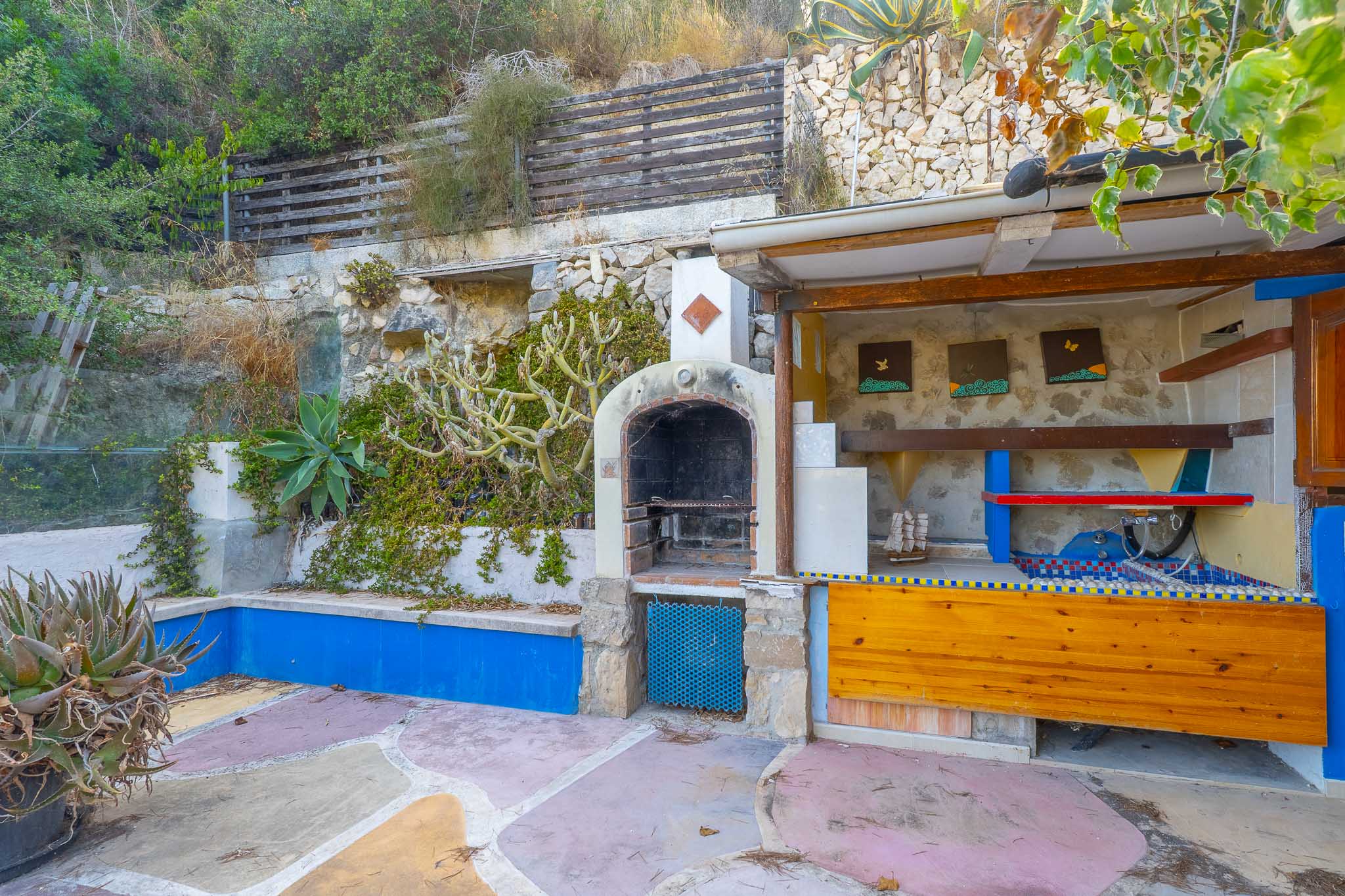 Outdoor kitchen with barbecue