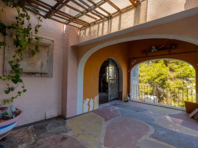 Covered porch
