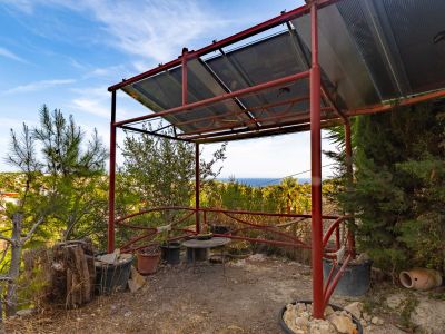 Pergola with sea views