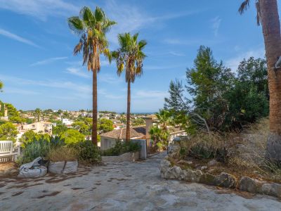 Plot with sea views