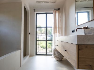 Bathroom with balcony
