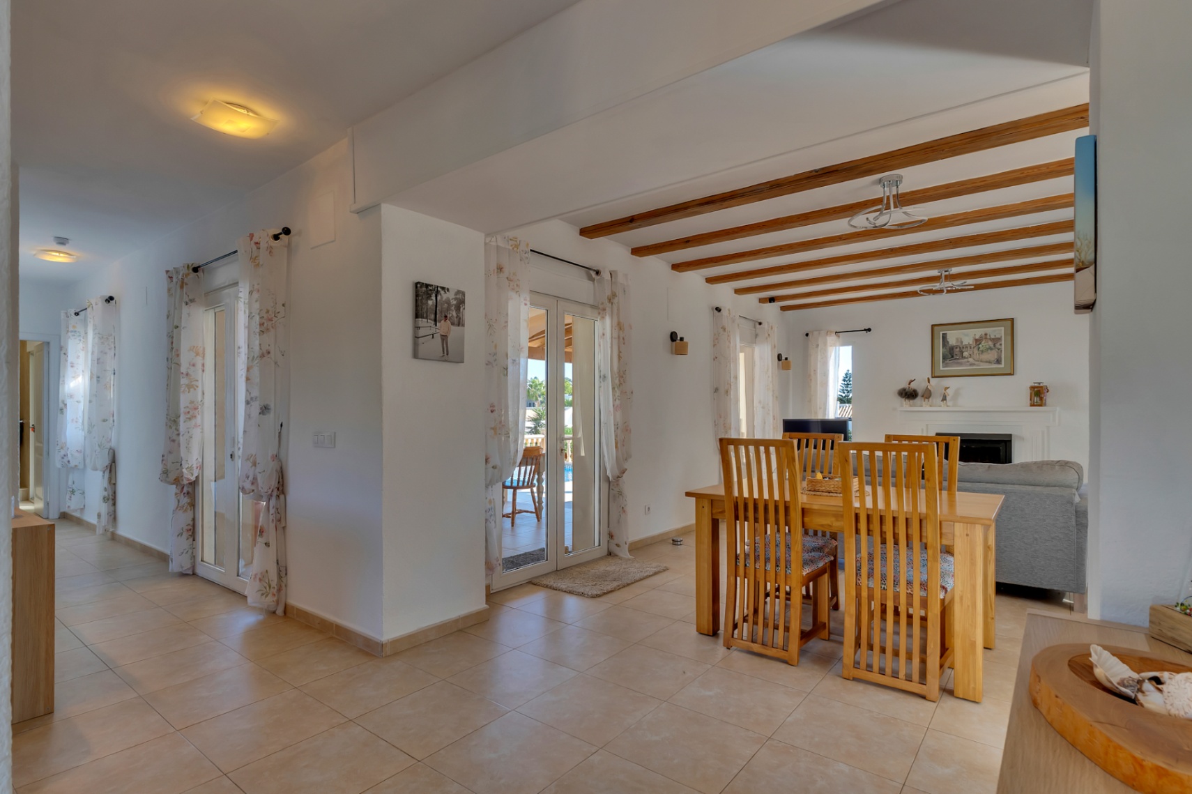 Living and dining area
